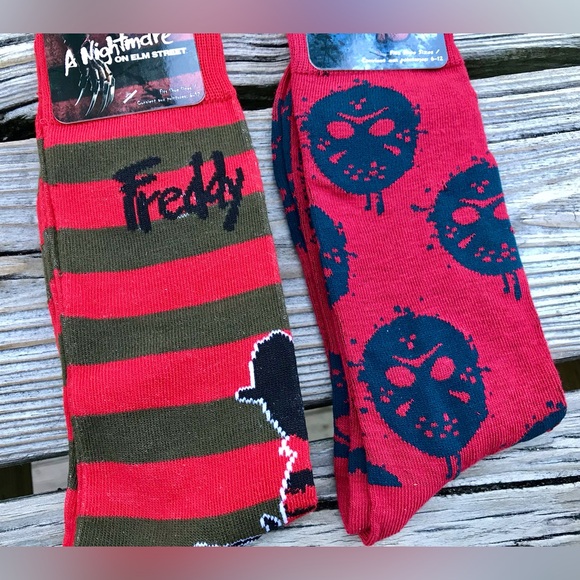 2/$10 Mens Halloween Movie Socks Nightmare Elm Street Friday The 13th Characters - Picture 2 of 4